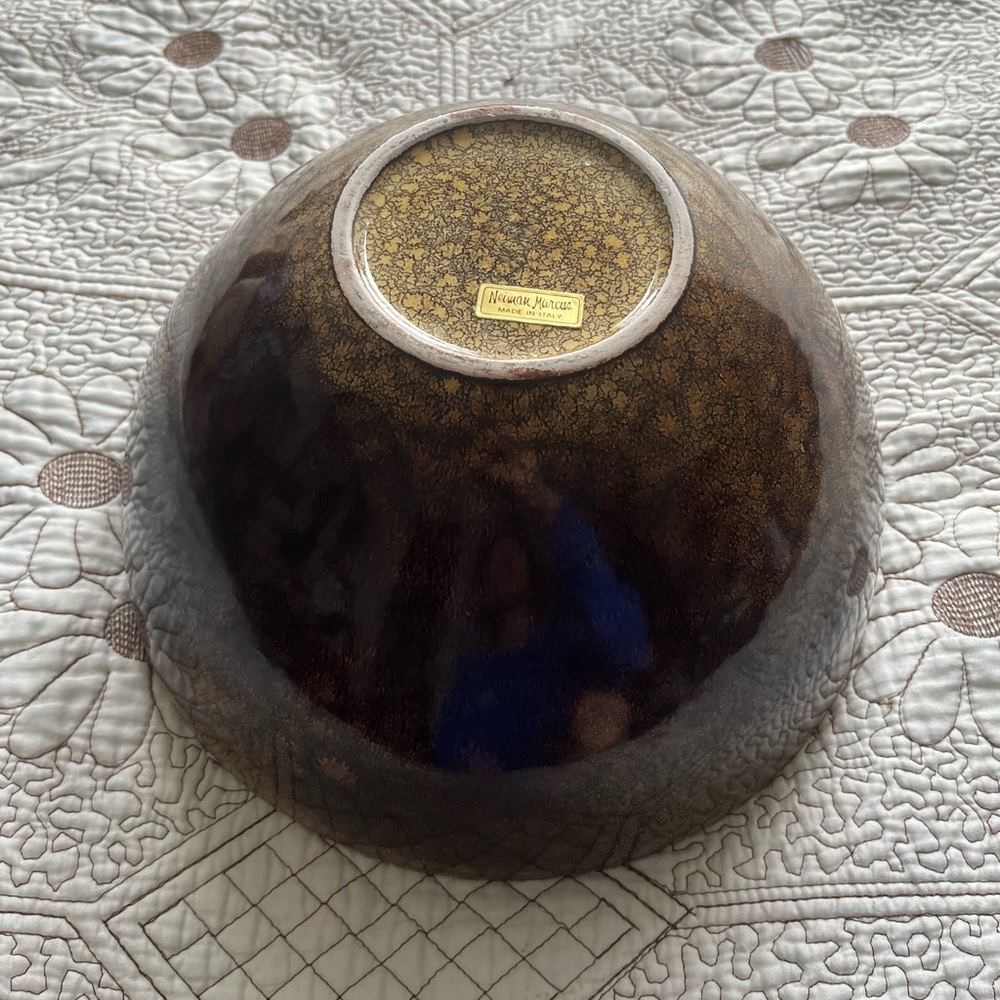 NEIMAN MARCUS (Made in Italy) Ceramic large Bowl